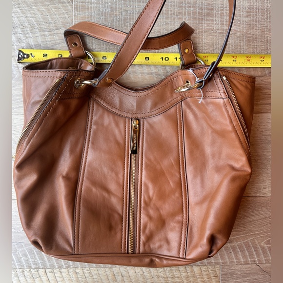 Michael Kors Moxley bag - Picture 11 of 11